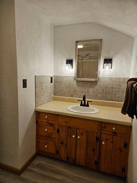 Building Photo - 27 Fleshman Mill Rd