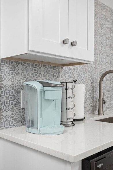 Building Photo - 844 Camp St