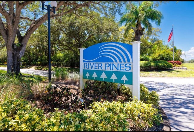 Building Photo - 6111 SE Riverboat Dr
