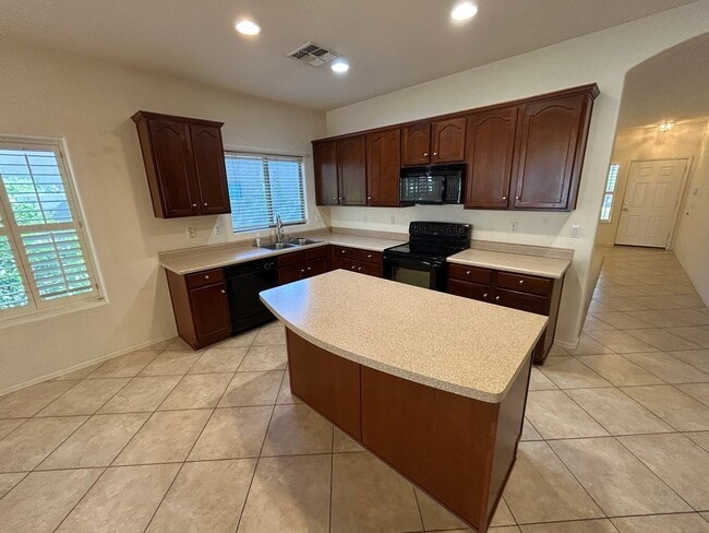 Building Photo - 14542 W Watson Ln