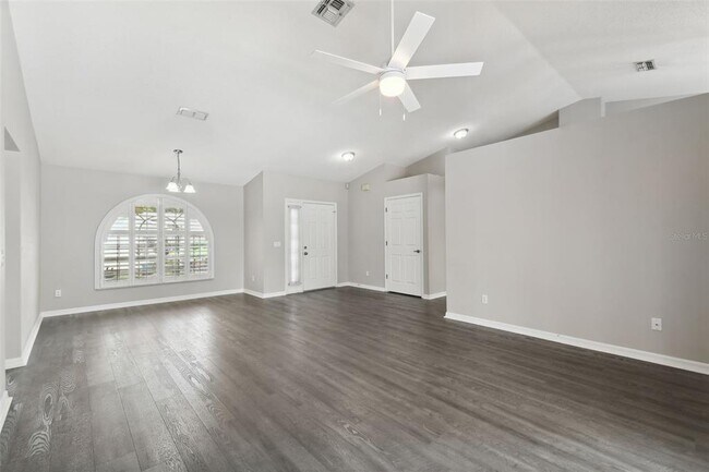 Building Photo - 3034 Ellington Way