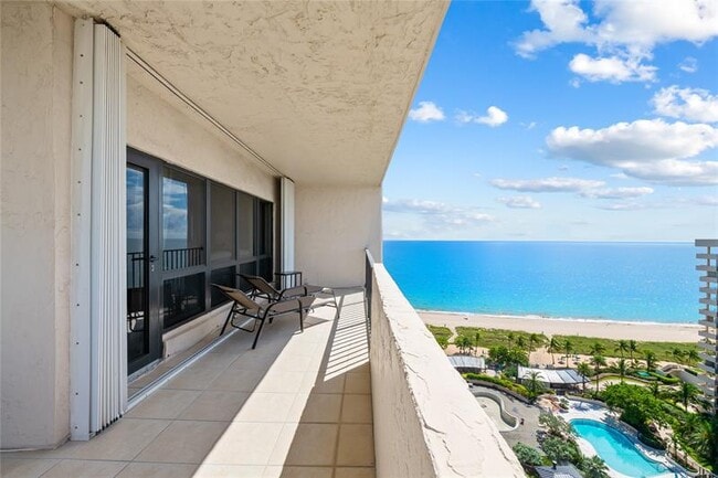 Primary Photo - 5000 N Ocean Blvd