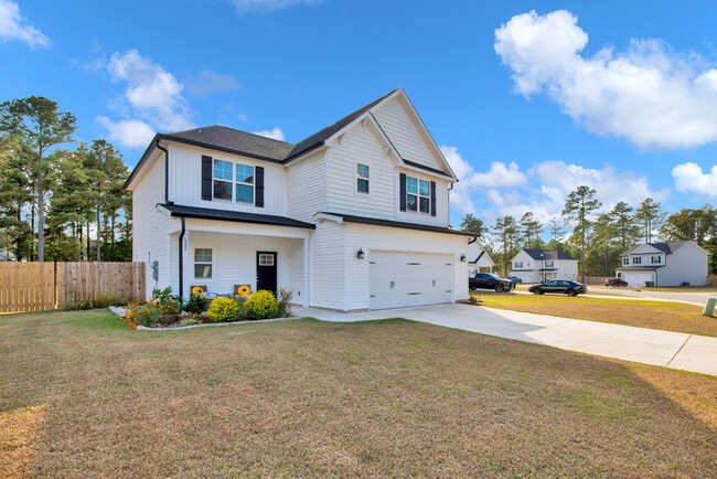 Building Photo - 245 Lonesome Glory Dr