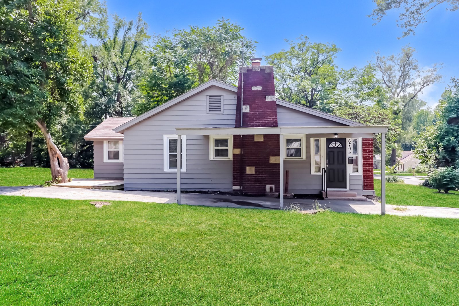 Building Photo - 6703 Harris Ave