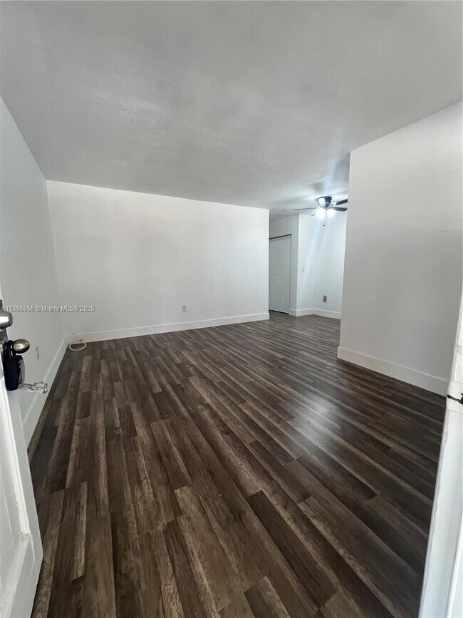 Building Photo - 7130 W 11th Ct