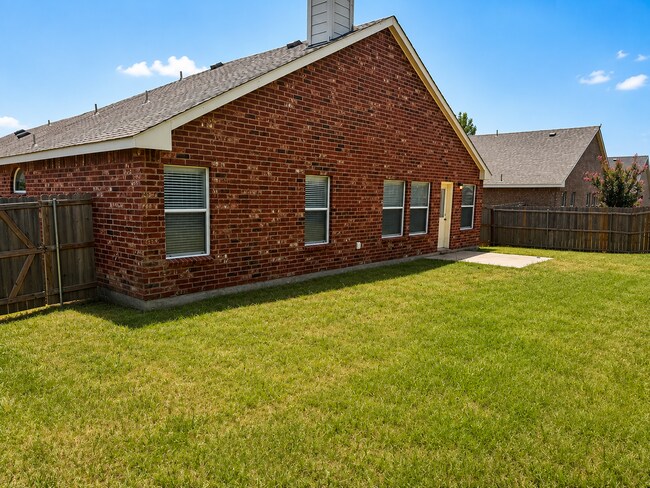 Building Photo - Thoughtfully Designed for Comfortable Living & Effortless Entertaining.