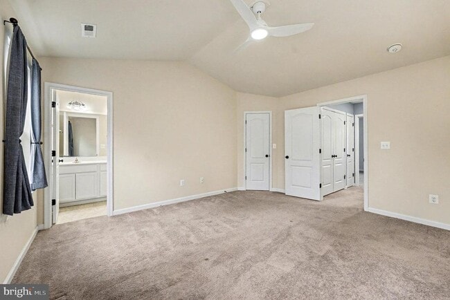 Building Photo - 2444 Drake Ln