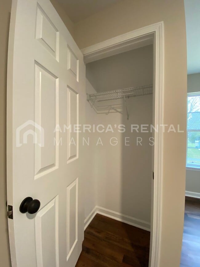 Building Photo - Home for Rent in Cullman! View with 48 Hou...