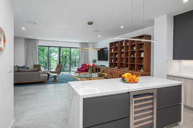 Building Photo - 6864 SW 80th St