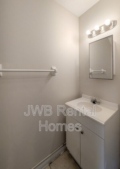 Building Photo - 2873 Yellow Pine Ct