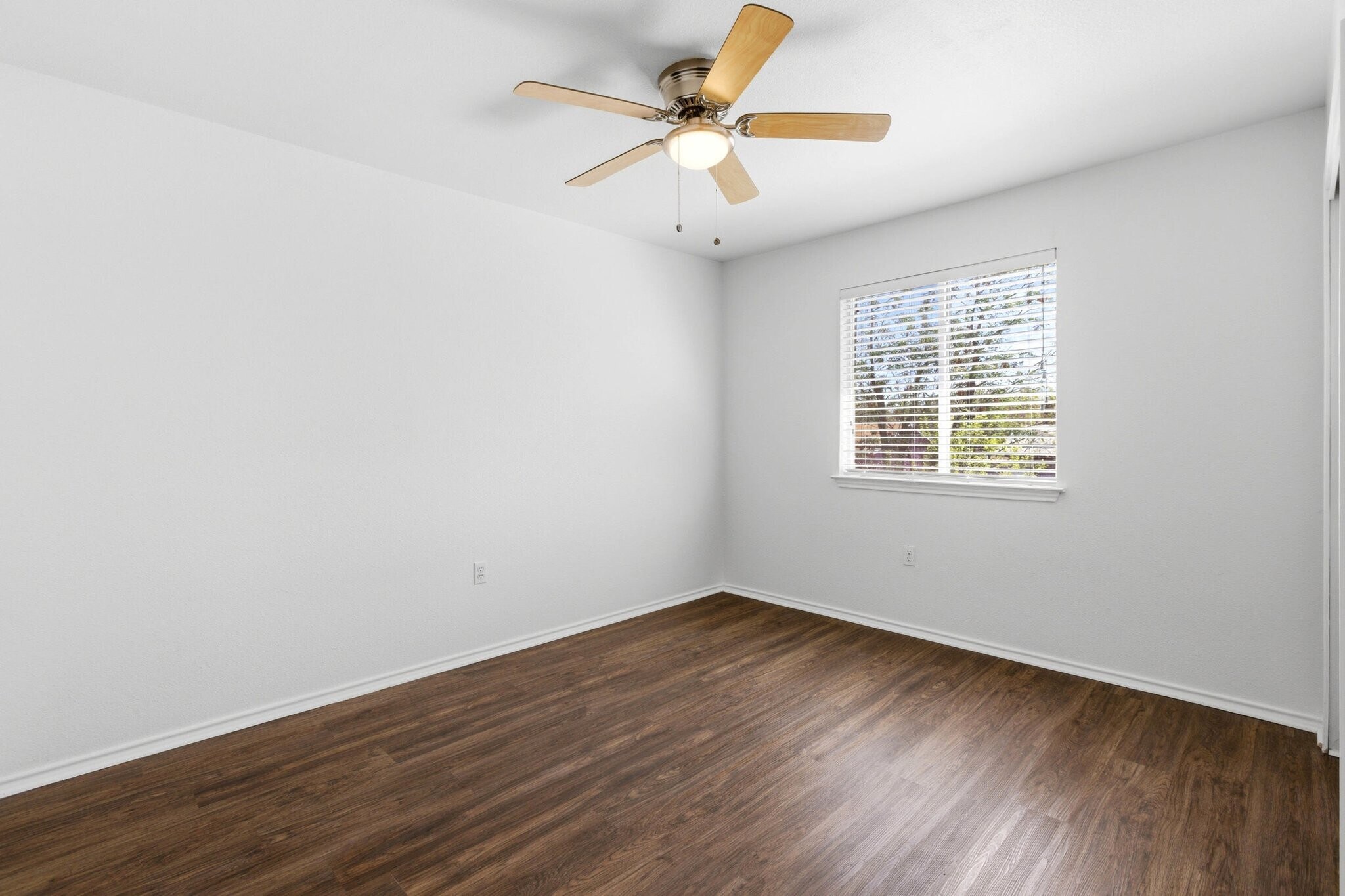 Building Photo - 6611 Walnut Valley Dr