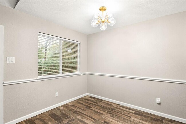 Building Photo - 9708 Moorberry St