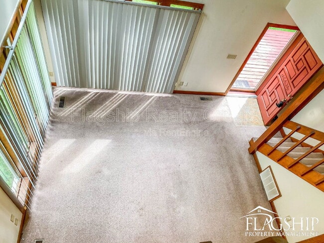 Building Photo - 1228 Forest Acres Dr