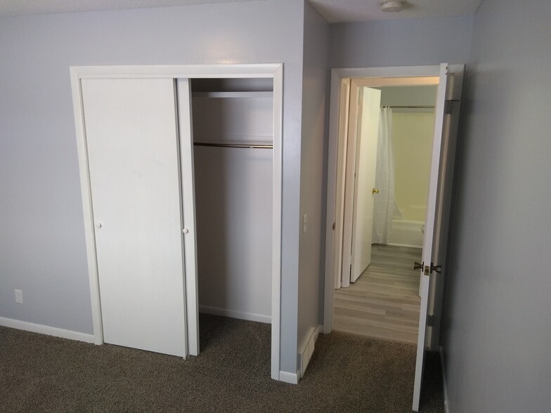 Bedroom - 3307 henry st