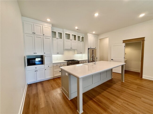 Building Photo - 825 NW 14th St