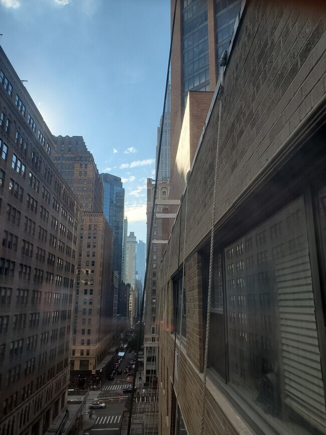 Building Photo - 139 E 33rd St