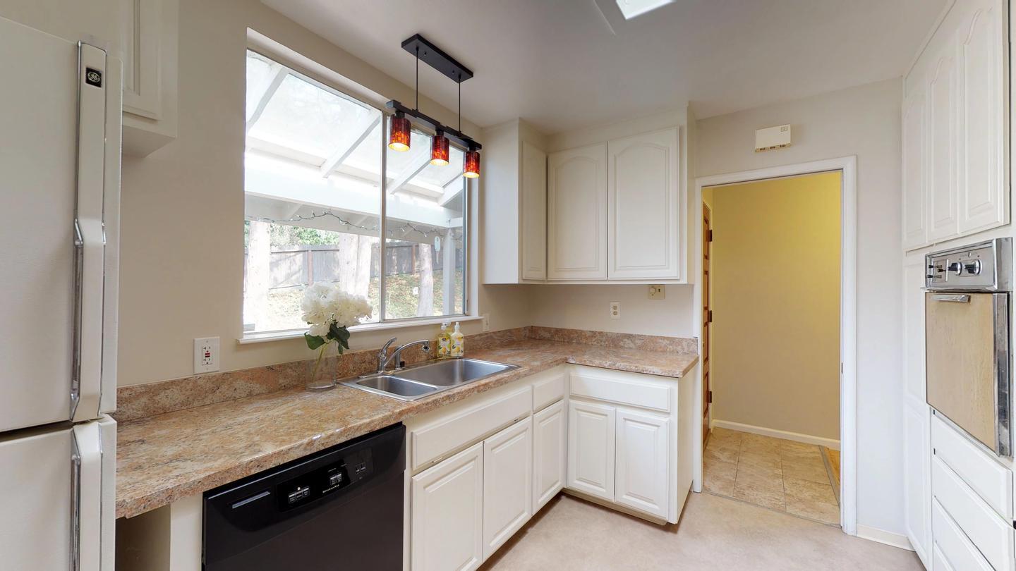 Building Photo - 1432 Bel Aire Rd