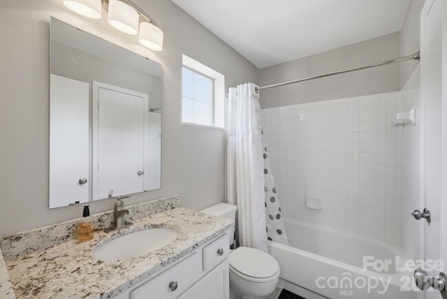 Building Photo - 18841 Vineyard Point Ln
