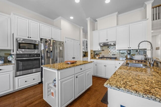 Building Photo - 5004 Valburn Ct