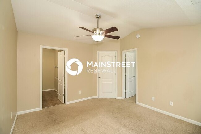 Building Photo - 2 Bedroom Pet-Friendly Home in Atlanta, GA with Main Street Renewal
