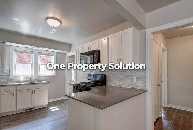 Building Photo - 4854 Jefferson St