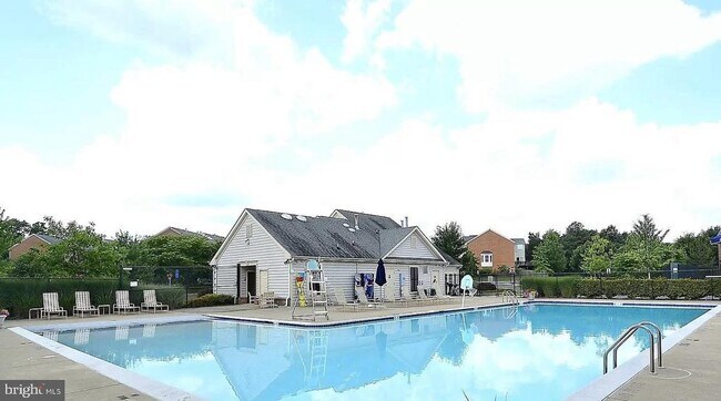 Building Photo - 3954 Royal Lytham Dr