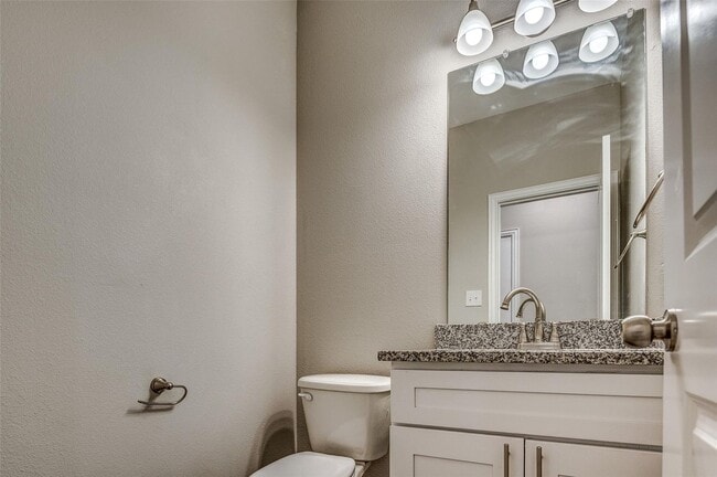 Building Photo - A Must See