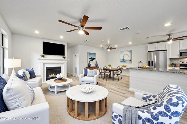 Building Photo - 1919 Poinsetta Blvd