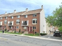 Building Photo - 101 Grove St