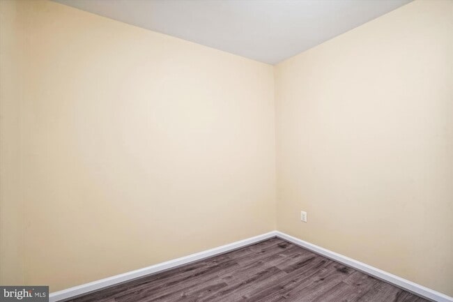 Building Photo - 2970 Schubert Dr