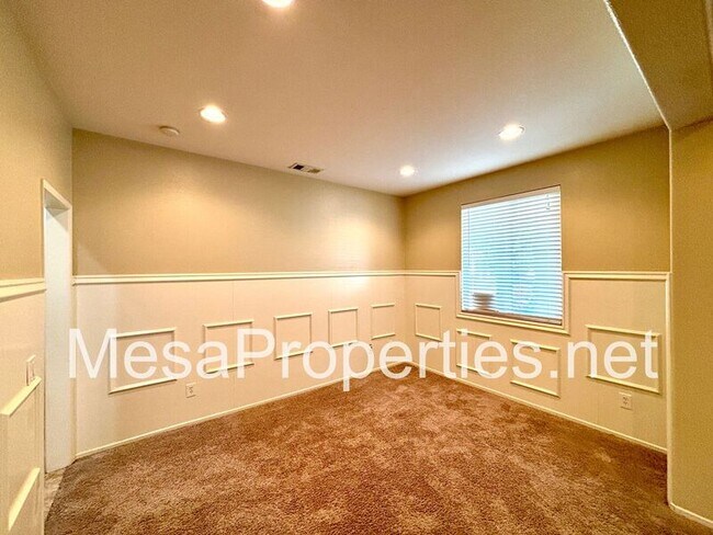 Building Photo - 14936 Brucite Rd