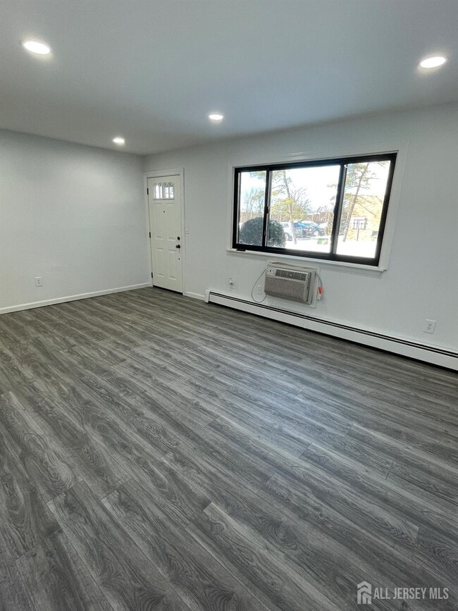 Building Photo - 1307 Cricket Ln