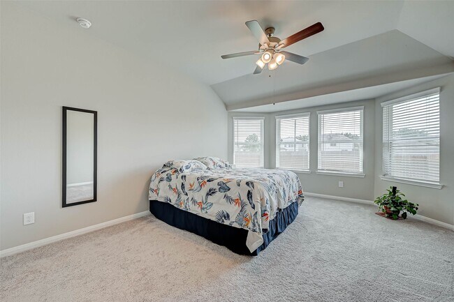 Building Photo - 3206 Dry Creek Dr