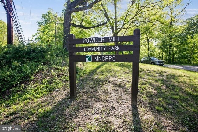 Building Photo - 9274 Adelphi Rd