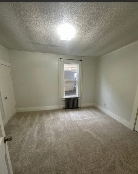 Building Photo - 57 College St