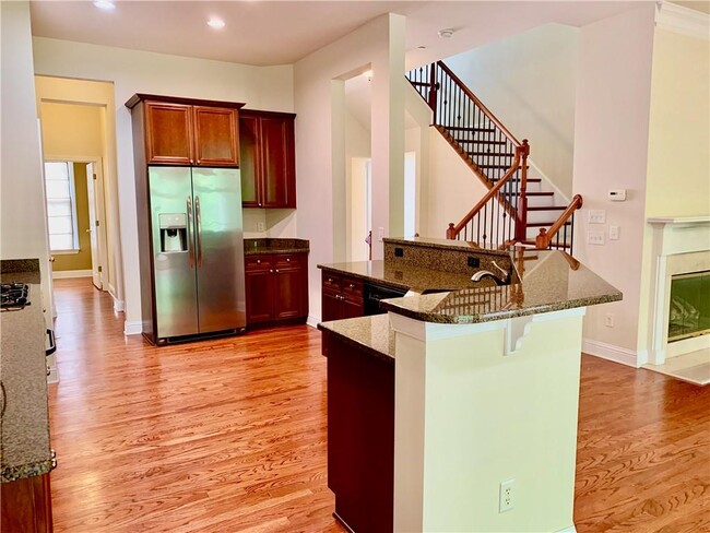 Building Photo - 1303 Creekside Pl SE