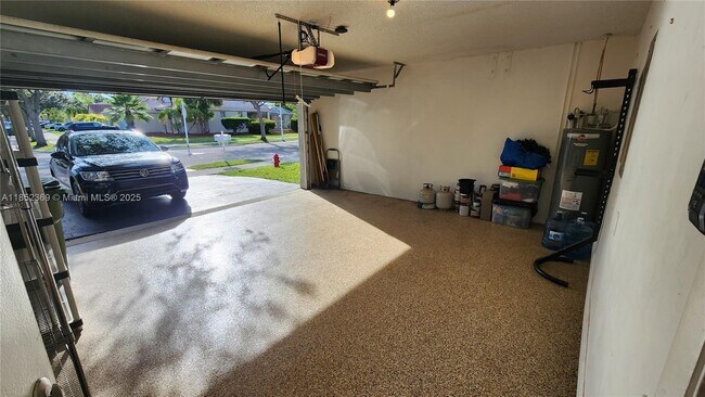 Building Photo - 772 Sand Creek Cir