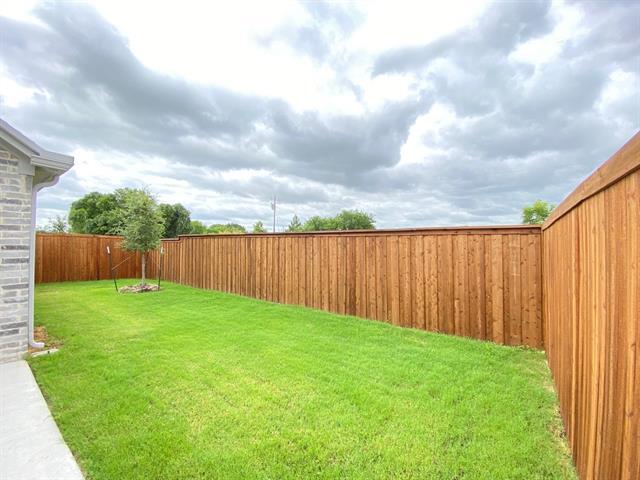 Building Photo - 140 Mandarin St