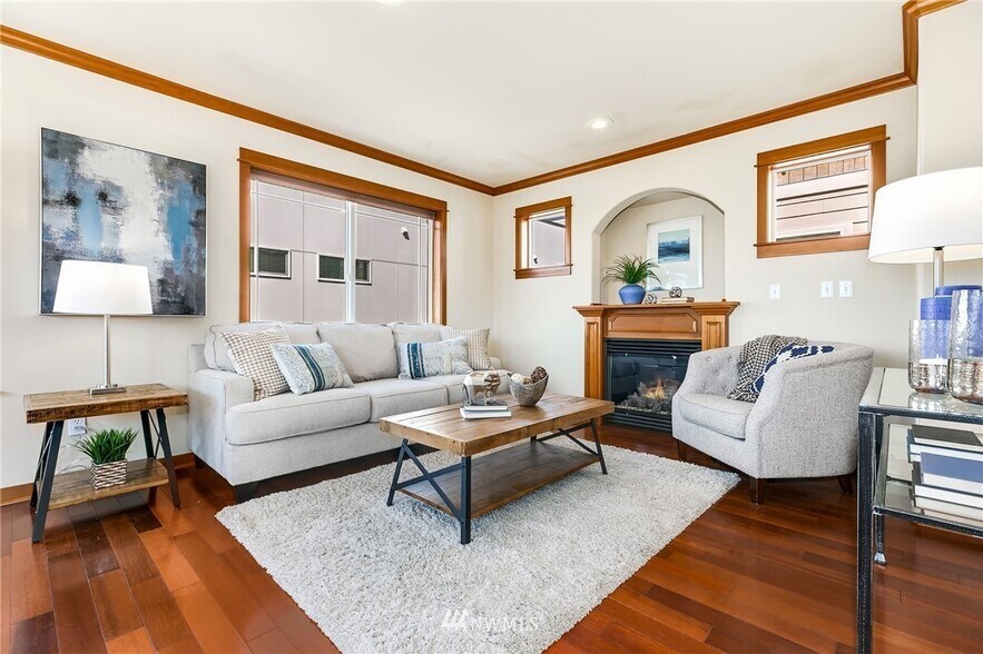 Building Photo - 3804 13th Ave W
