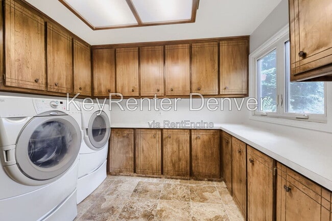 Building Photo - 8097 S Yukon Way