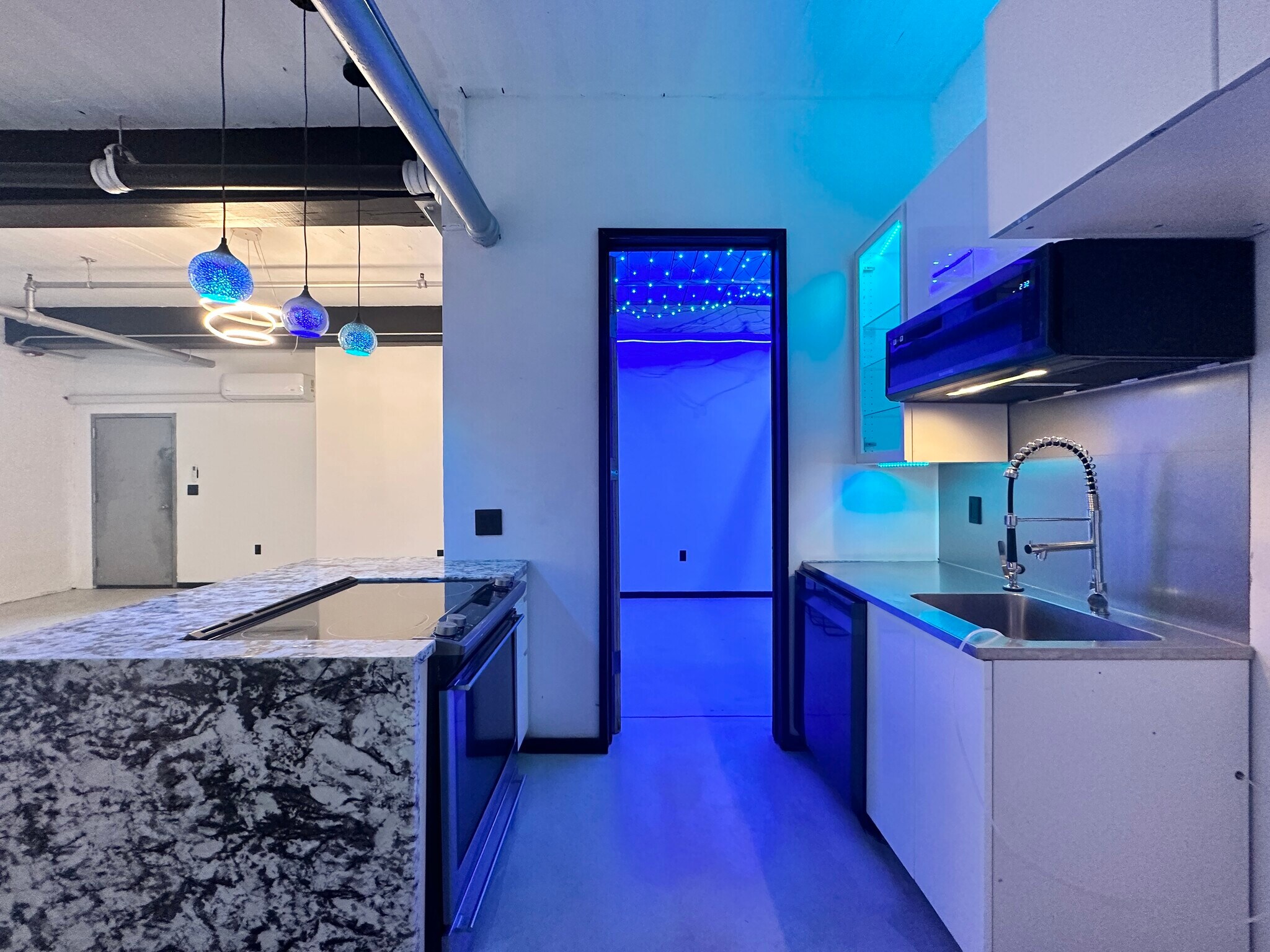 Building Photo - 109 Summer St