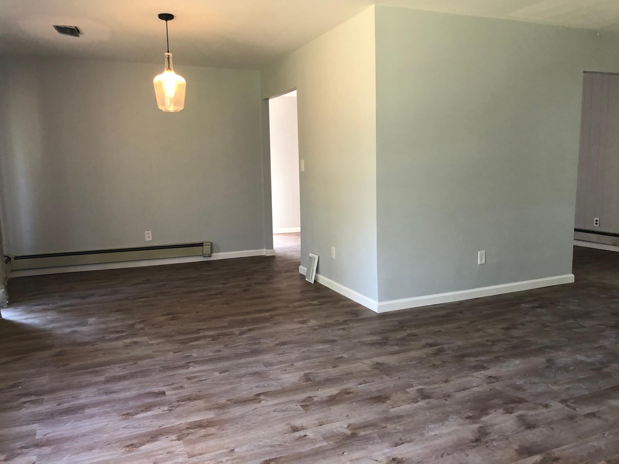 Building Photo - 2951 Hill Dr
