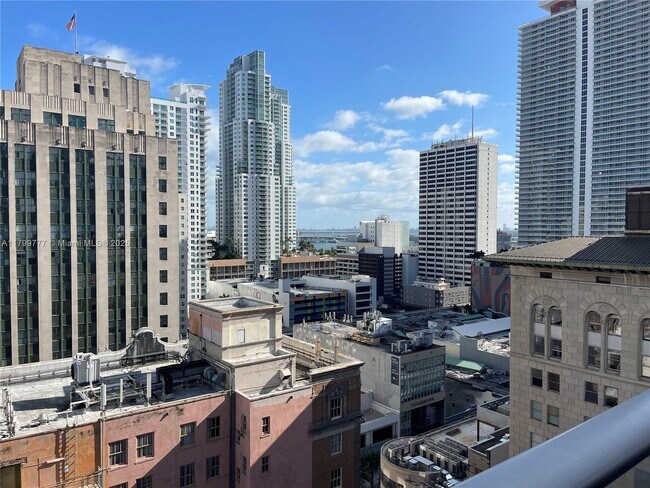 Building Photo - 151 SE 1st St