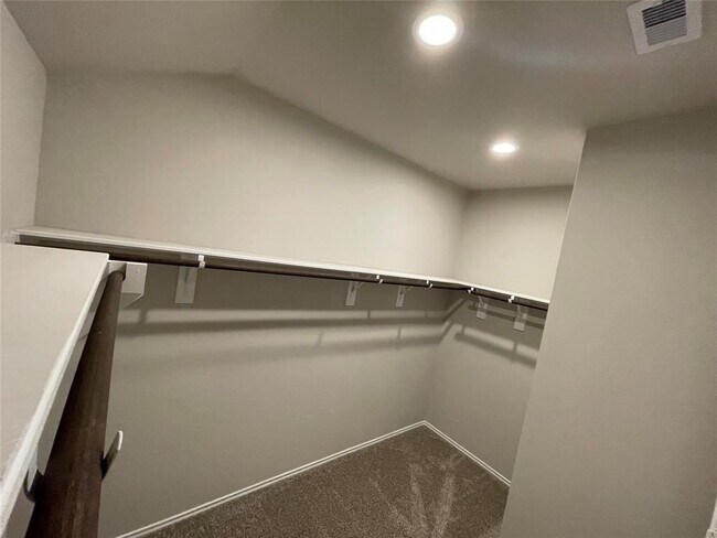 Building Photo - 13872 Rock Island Trl