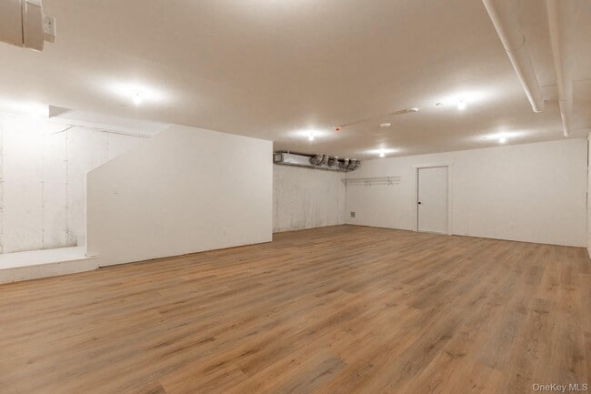 Building Photo - 1741 Deer Park Ave