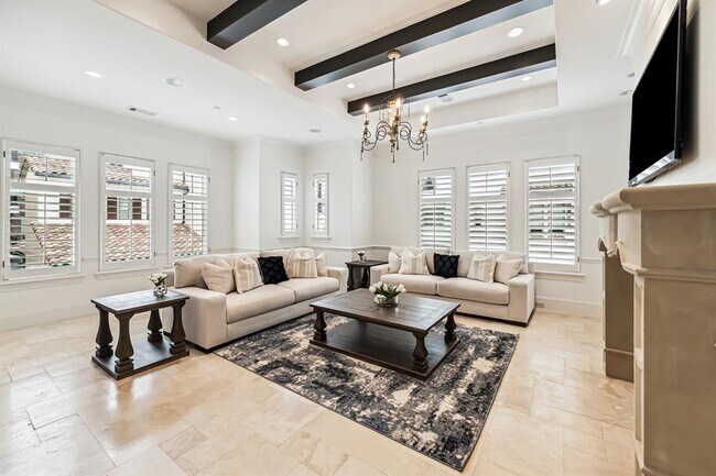 Building Photo - 110 Calle Catalina Pl