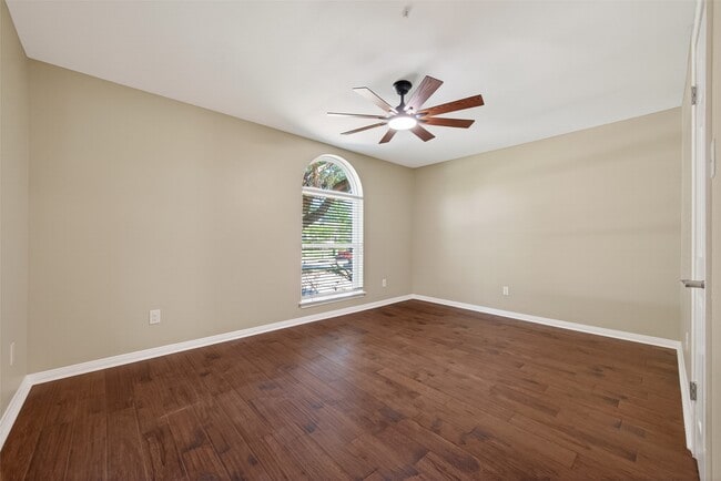 Building Photo - 2815 Bermuda Dunes Dr