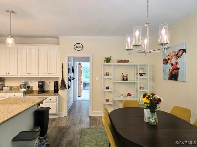 Building Photo - 5631 Olde Hartley Way