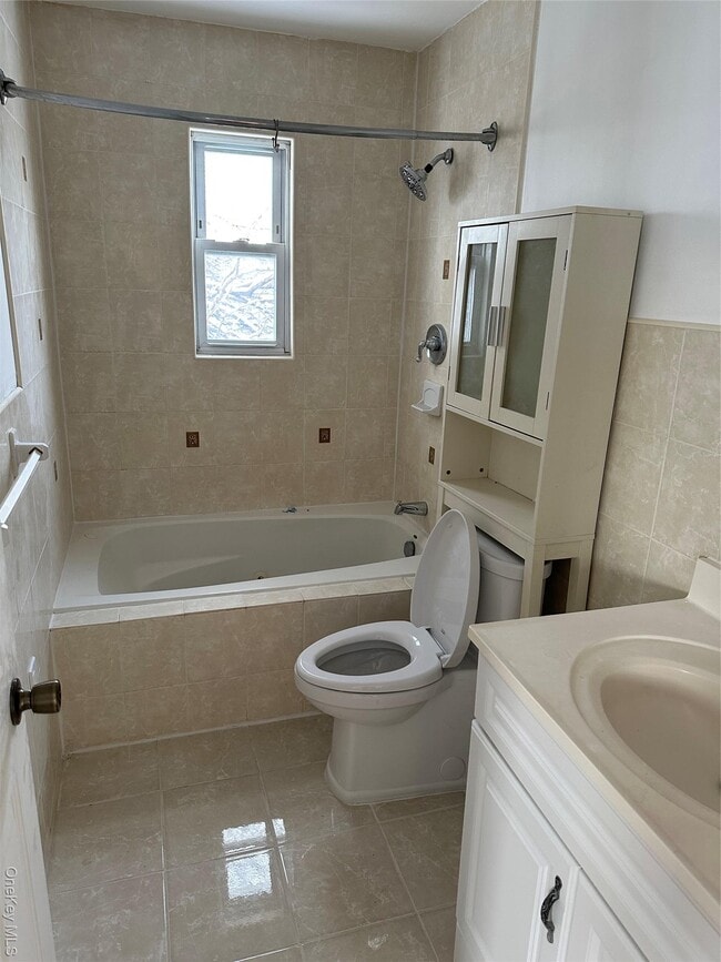 Building Photo - 134-14 159th St