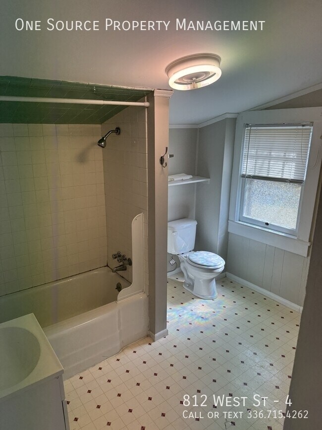 Building Photo - 812 West St